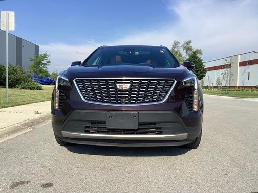 2021 Cadillac XT4 Premium Luxury