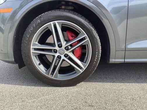 Daytona Gray Pearl Effect 2018 Audi SQ5 3.0T Prestige