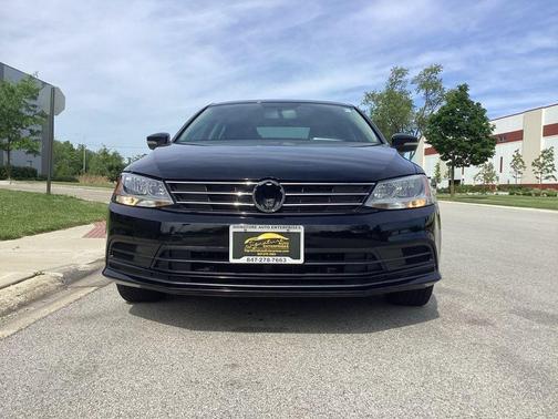 Black 2015 Volkswagen Jetta 1.8T SE