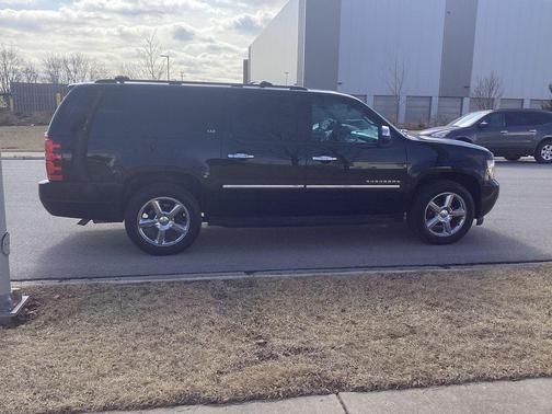 2014 Chevrolet Suburban 1500 LTZ