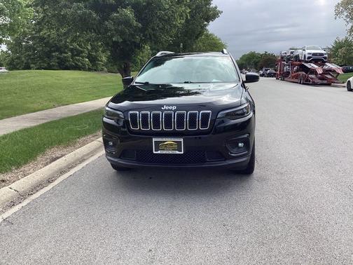 Diamond Black 2019 Jeep Cherokee Latitude Plus