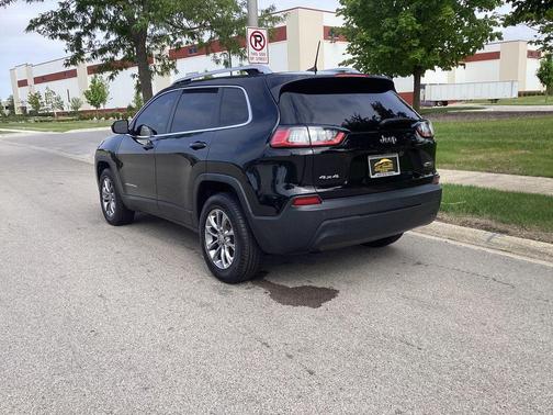 Diamond Black 2019 Jeep Cherokee Latitude Plus