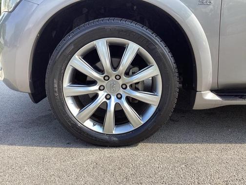 2014 INFINITI QX80 Base