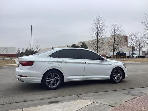 2021 Volkswagen Jetta 1.4T R-Line