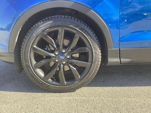 Lightning Blue Metallic 2017 Ford Escape Titanium