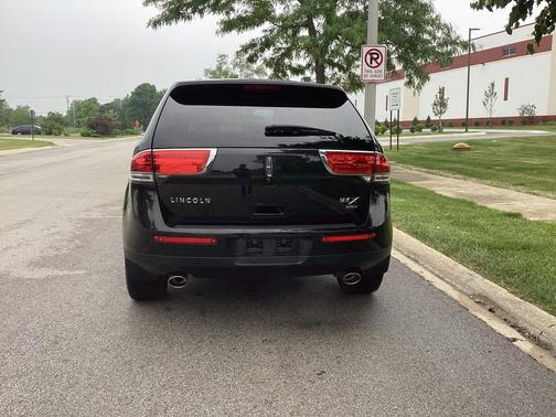2013 Lincoln MKX Base