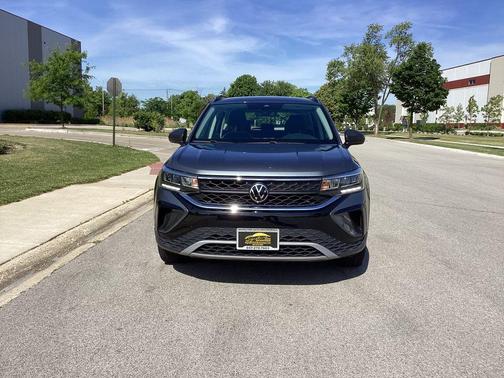 Platinum Gray Metallic 2023 Volkswagen Taos 1.5T S