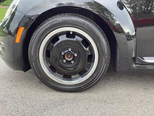 2015 Volkswagen Beetle Auto 1.8T