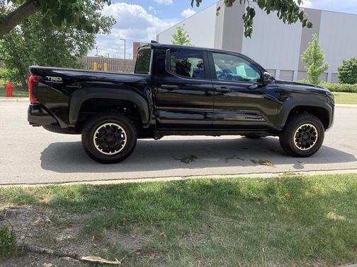 2024 Toyota Tacoma TRD Off Road