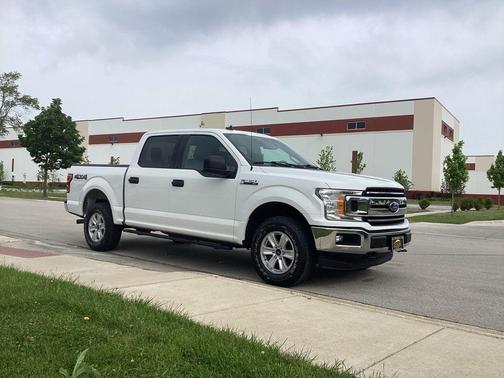 Oxford White 2019 Ford F-150 XLT