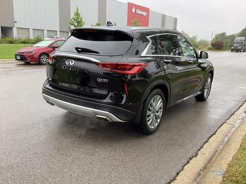 2023 INFINITI QX50 Luxe