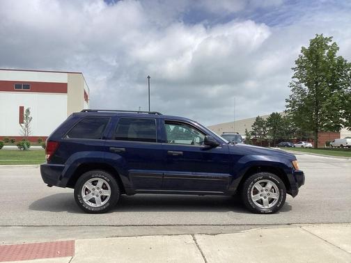 2006 Jeep Grand Cherokee Laredo