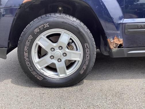 2006 Jeep Grand Cherokee Laredo