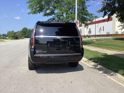 2016 Cadillac Escalade Premium