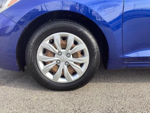 Admiral Blue 2018 Hyundai Accent SE