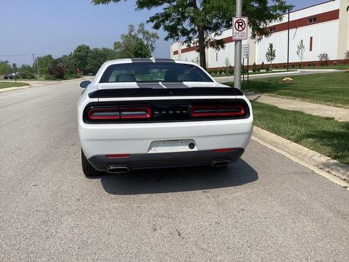 2017 Dodge Challenger SXT