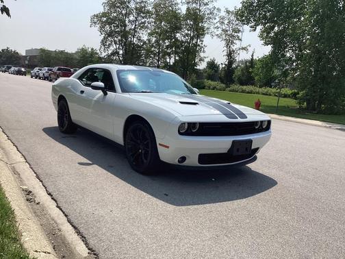 2017 Dodge Challenger SXT