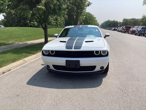 2017 Dodge Challenger SXT