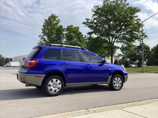 2006 Mitsubishi Outlander LS