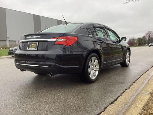 Blackberry Pearlcoat 2012 Chrysler 200 Touring