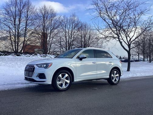 2022 Audi Q3 40 Premium