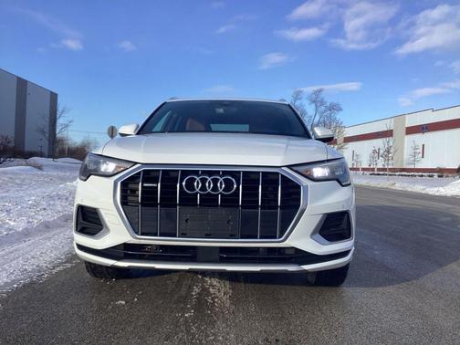 2022 Audi Q3 40 Premium