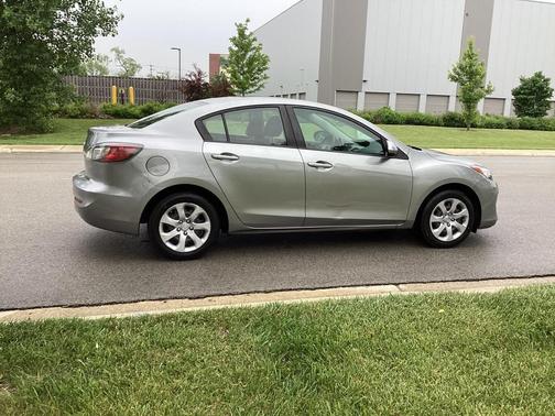 2013 Mazda Mazda3 i SV