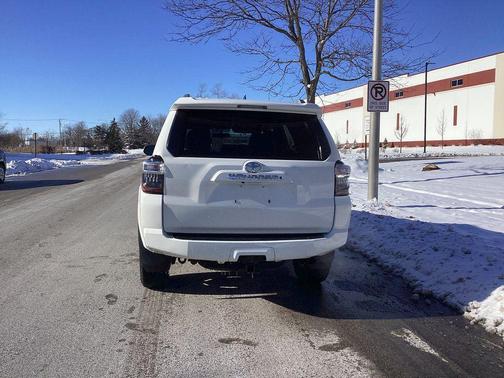 2018 Toyota 4Runner SR5