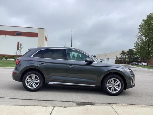 2023 Audi Q5 45 S line quattro Premium