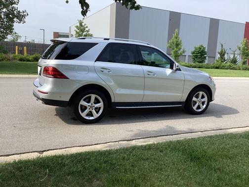 2019 Mercedes-Benz GLE 400 Base 4MATIC