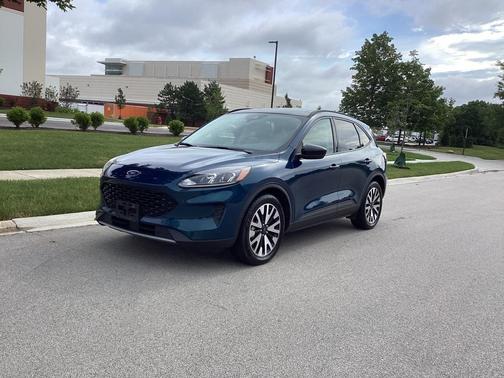 2020 Ford Escape SE Sport Hybrid