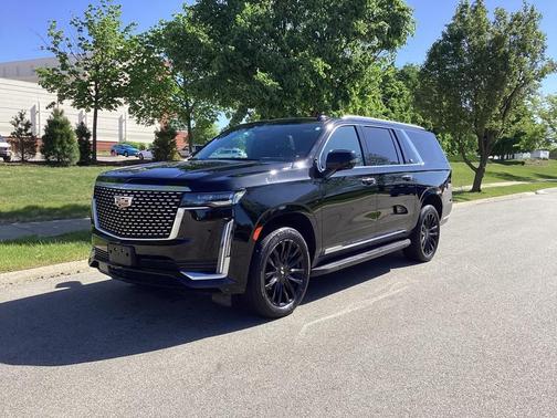 2022 Cadillac Escalade ESV Premium Luxury