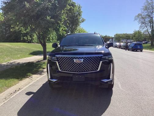 2022 Cadillac Escalade ESV Premium Luxury