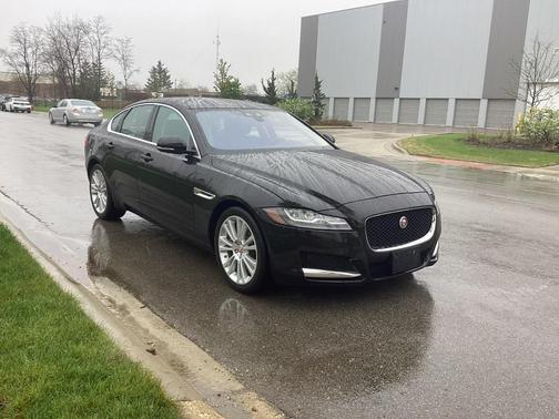 2017 Jaguar XF 20d Prestige