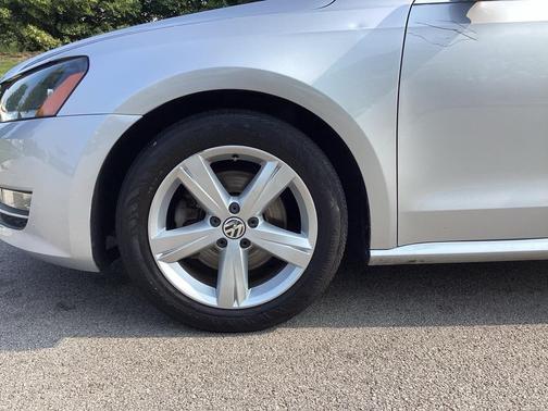2015 Volkswagen Passat 1.8T S