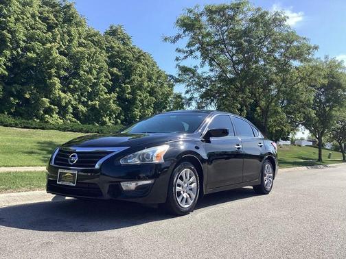 Super Black 2013 Nissan Altima 2.5 S