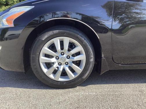 Super Black 2013 Nissan Altima 2.5 S