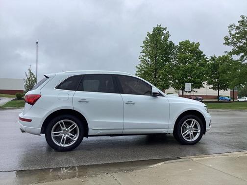 2017 Audi Q5 2.0T Premium