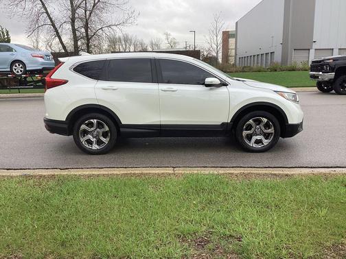 White Diamond Pearl 2017 Honda CR-V EX-L