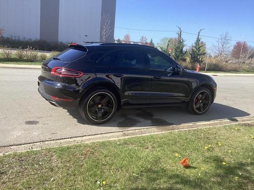 2018 Porsche Macan Base