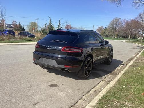 2018 Porsche Macan Base