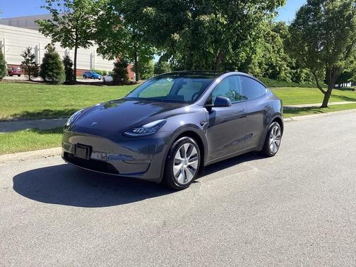 2022 Tesla Model Y Long Range