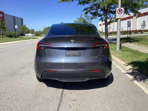 2022 Tesla Model Y Long Range