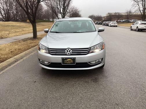 2015 Volkswagen Passat 1.8T Limited Edition
