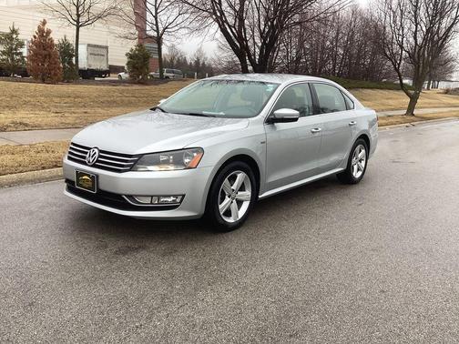 2015 Volkswagen Passat 1.8T Limited Edition