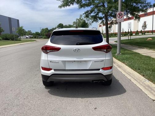 2016 Hyundai TUCSON Sport