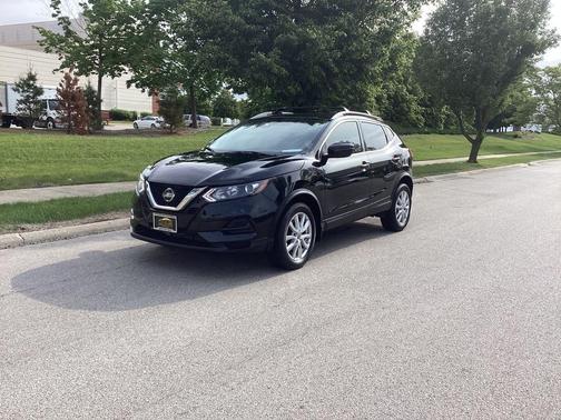 Magnetic Black 2020 Nissan Rogue Sport SV