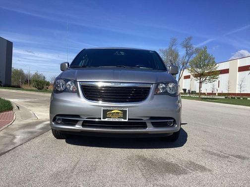 Billet Silver Metallic 2015 Chrysler Town & Country S