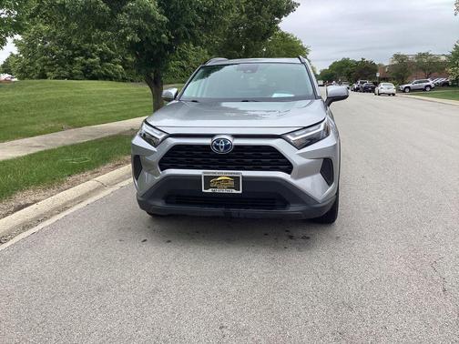 Silver Sky Metallic 2022 Toyota RAV4 Hybrid XLE