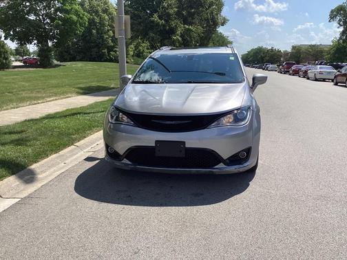 2018 Chrysler Pacifica Touring-L Plus